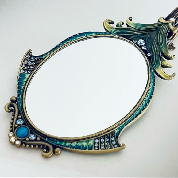 Jeweled Mirror - Picture 3 of 7